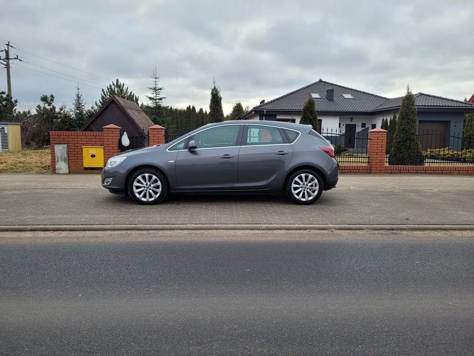 Opel Astra 1,,4T 140ps # COSMO # CLIMATRONIC # ALUS 17 # Serwis #