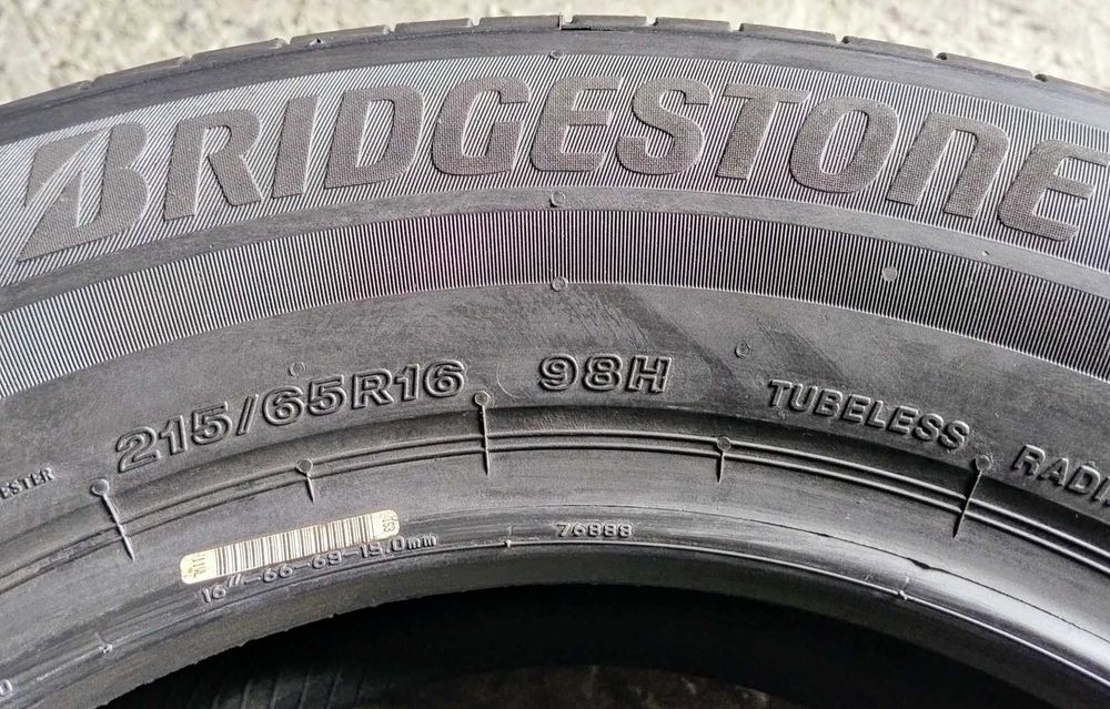 Шини літні R16 215/65 Bridgestone Turanza 6 99%(стан нових)