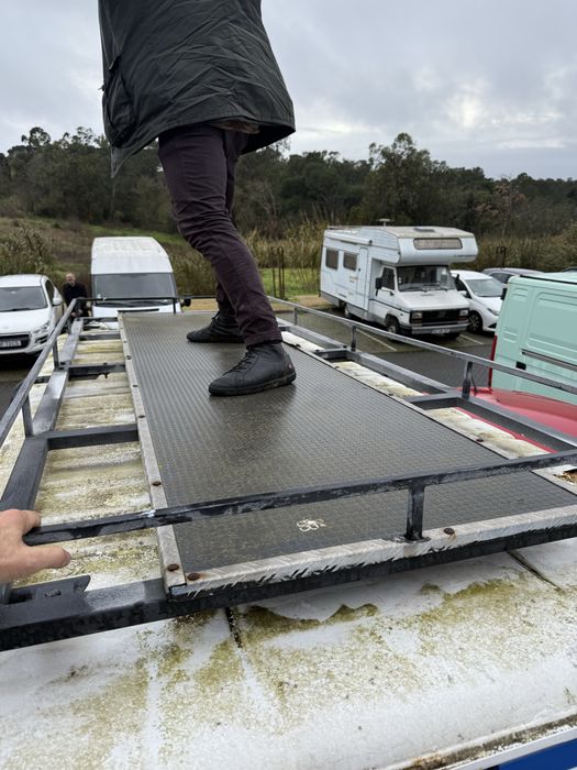 Ford transit Vendo grelha de tejadilho ,escada e bola de reboque