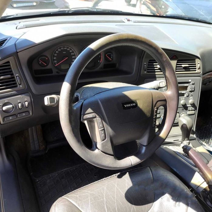 Carrinha Volvo V70 T5 turbo 250cv GPL 7€ 100km Ipo até 2018, distribuição completa e revisão em dia