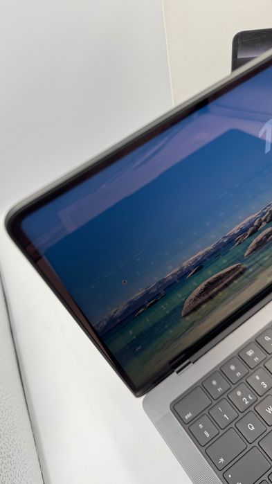 Apple MacBook Pro 14 M5 24/1TB Space Black (MDE34) 2025