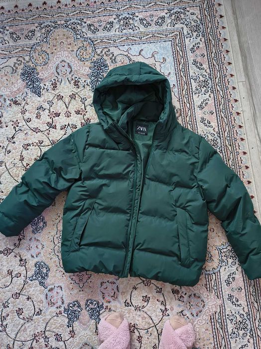 Продається куртка весна-осінь від ZARA.