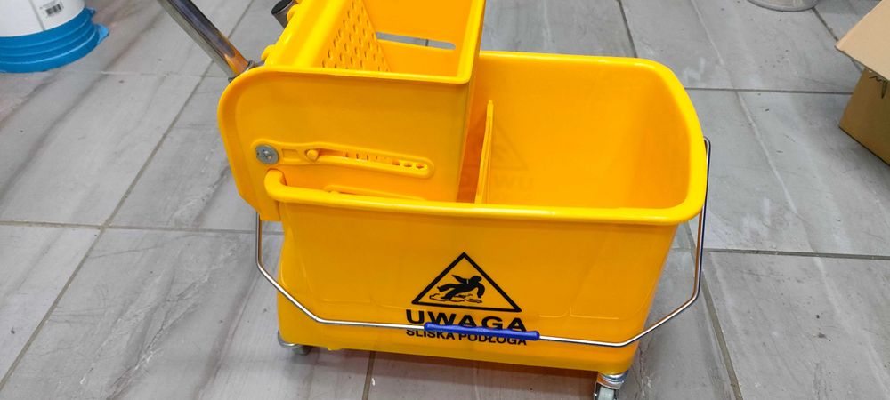 Wózek sprzątający, wiadro 20 litrów z prasą