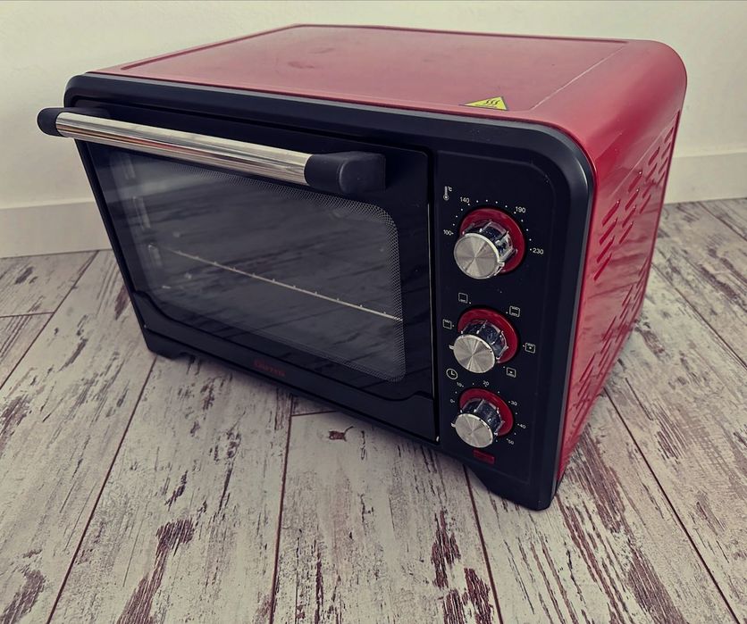 Mini piekarnik elektryczny