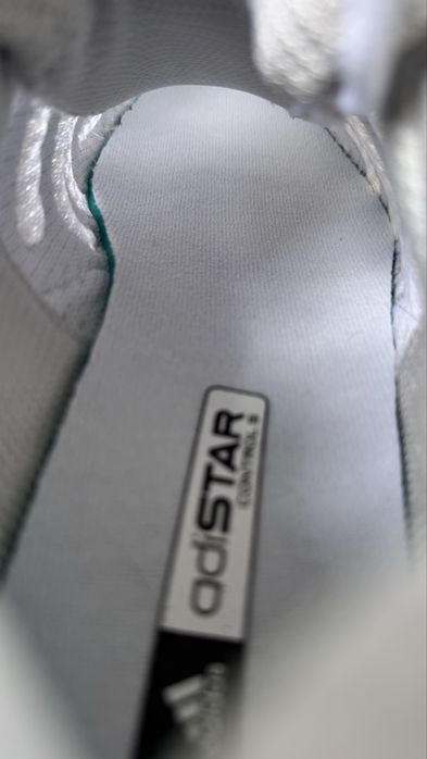Нові кросівки Adidas Adistar Control 5 (розмір 45 1/3 ) ОРИГІНАЛ!