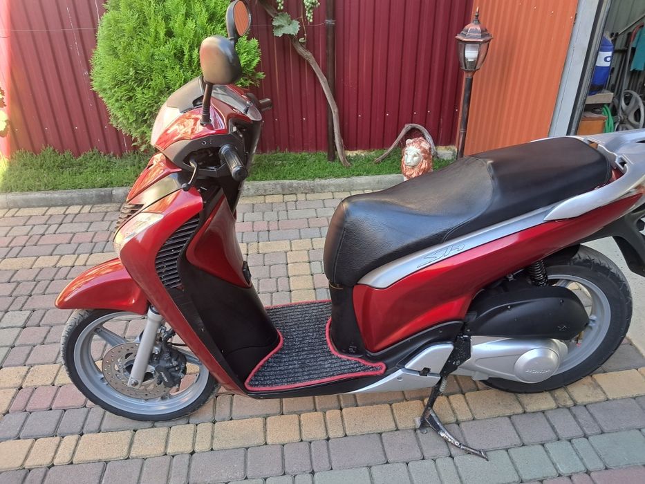 Скутер,Honda SH 150