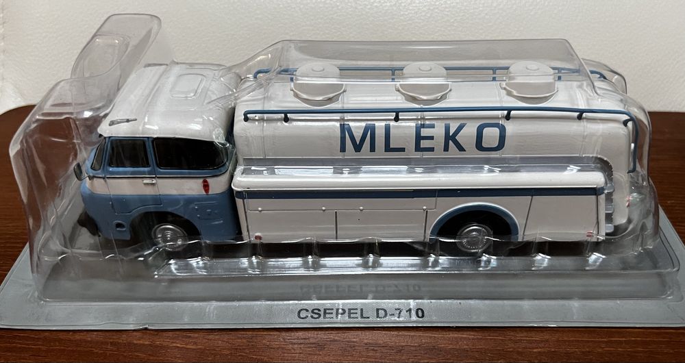 Csepel D-710 DeA 1/43