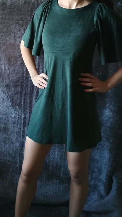 Elegancka krótka sukienka