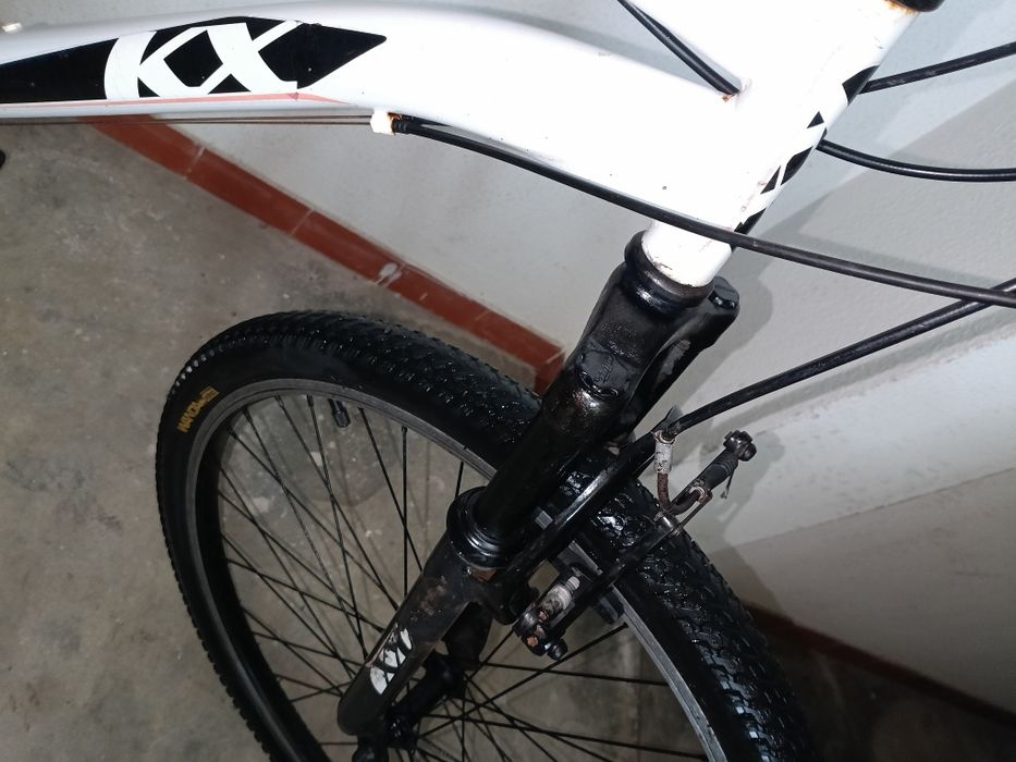 85€ bicicleta roda 26 pegar e andar tudo ok