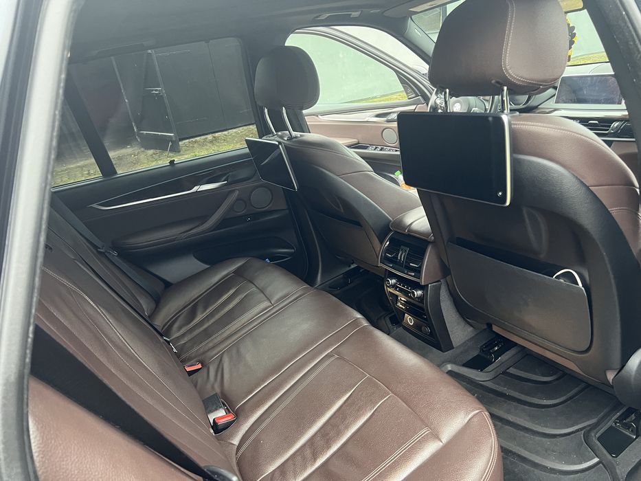 Sprzedam   x5 M   stan jak nowy .Polecam!