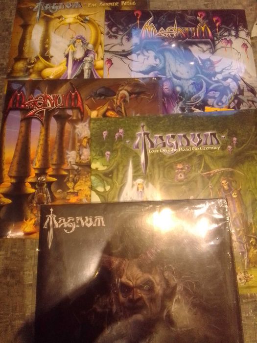 Продам  новые популярные роковые пластинки