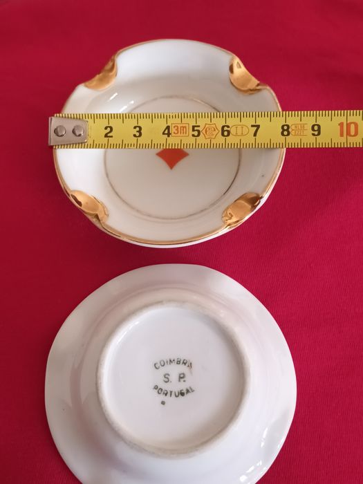 Pecinhas S.P. Coimbra em porcelana naipes de cartas