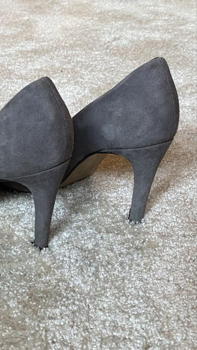 Sapatos de salto em camurca Zilian 39