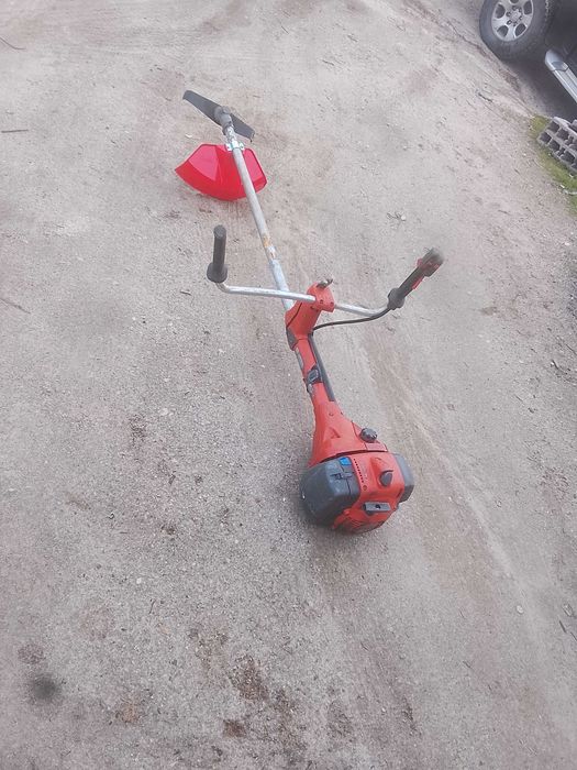 Roçadora Husqvarna  555