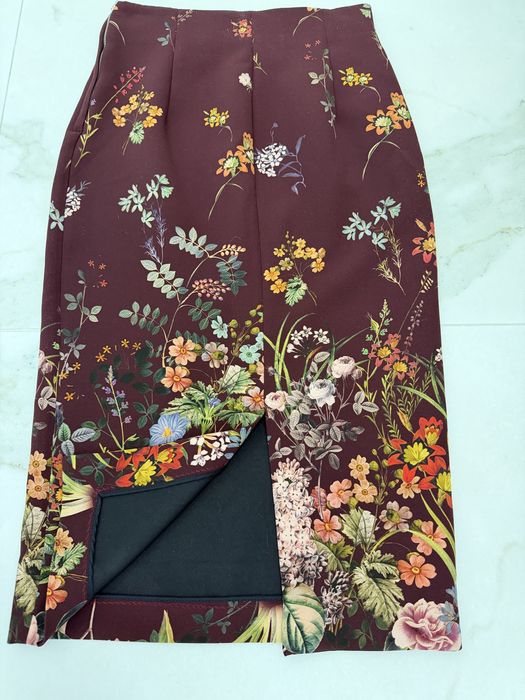 Спідниця zara woman міді бордова з квітковим принтом, s