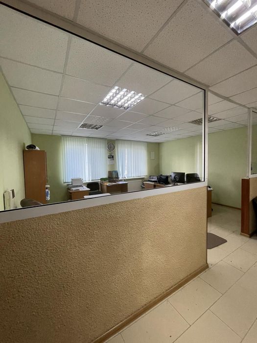 Продаж комерційного приміщення Київ. Святошинський район Берковець