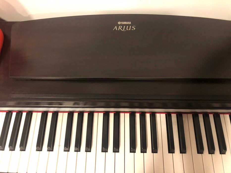 Piano Yamaha ARIUS YDP-135