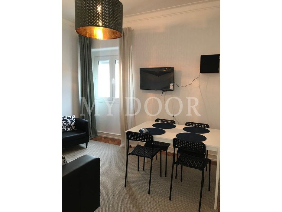 Arrenda-se Quarto - Moscavide - junto à Universidade Europeia