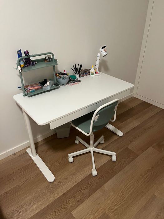 Secretária Relatera conjunto combinação com duas gavetas IKEA 117x60cm