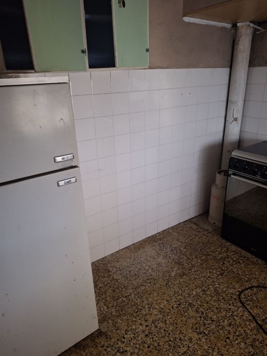 Alugo t2 em silvares