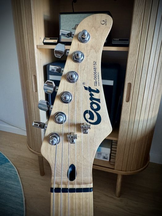 Guitarra electrica Cort G200