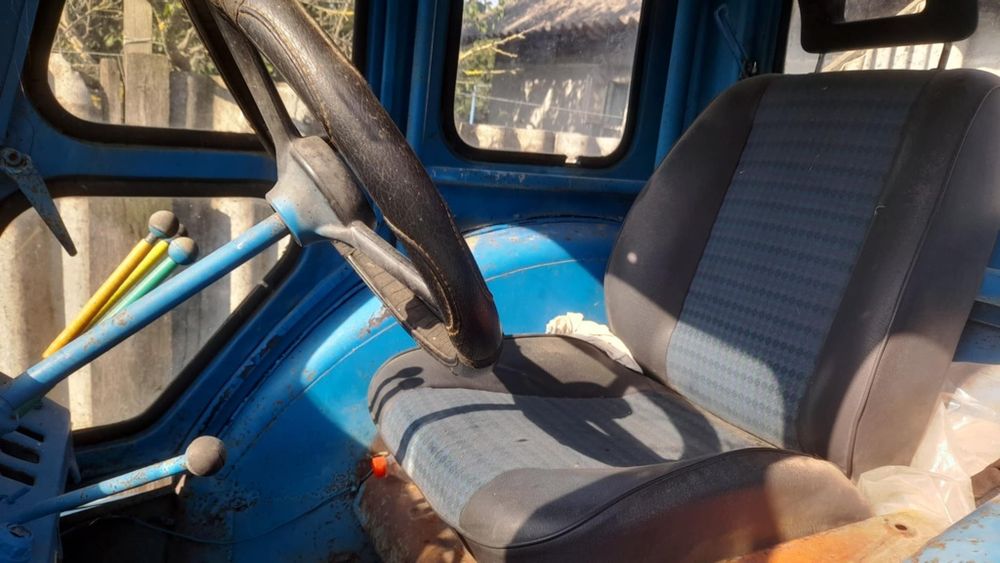 Продам трактор т 40.