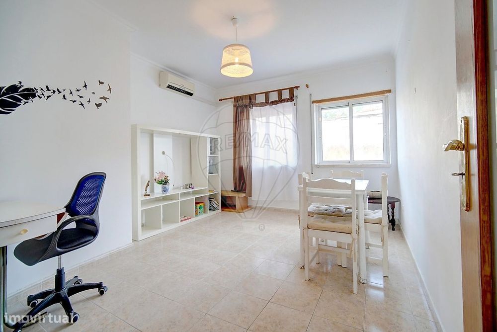 Apartamento T2 para arrendamento