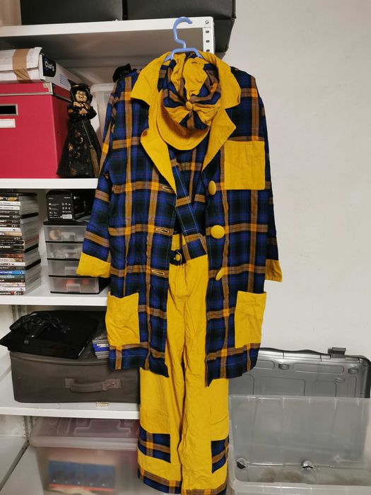 Venda de fatos de carnaval