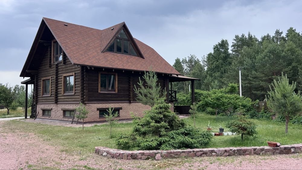 Продаж готельно-ресторанного спа комплексу в Сухолуччі