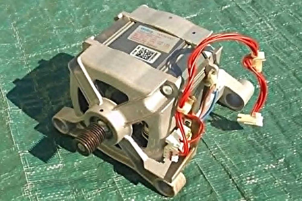 Silnik WELLING YXT320-2D(L) 195V 300Hz Electrolux 808145002 indukcyjny 3-fazowy