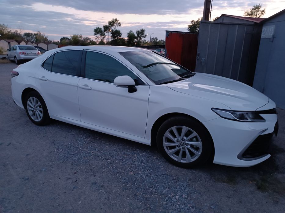 Офіційна Тойота Camry