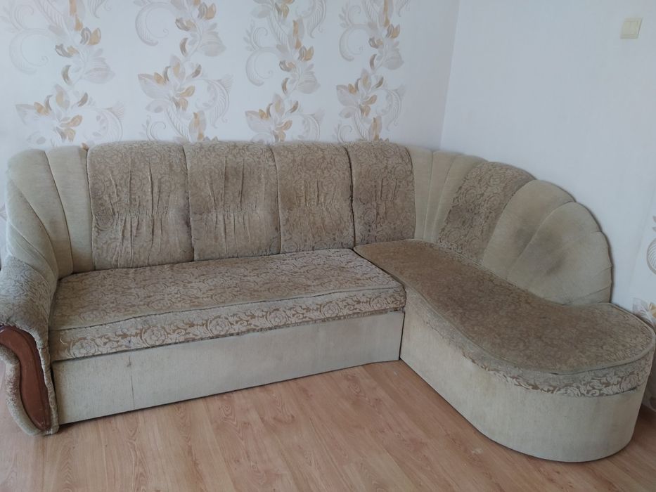 Диван кутовий 2500×1600