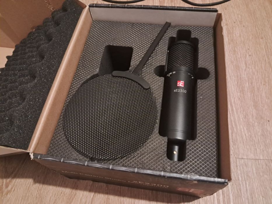 Microfone SE Electronics 2300