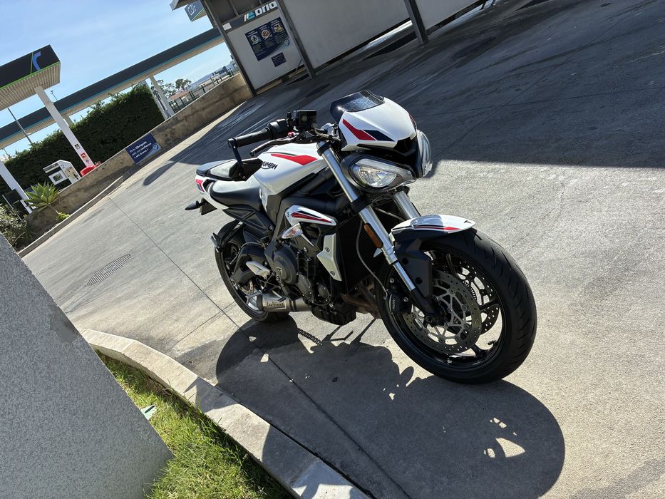 Triumph Street Triple 660s Deslimitada 95cv
