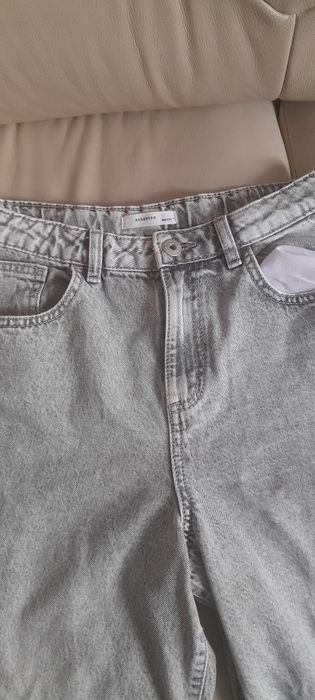 Jeansy reserved 164