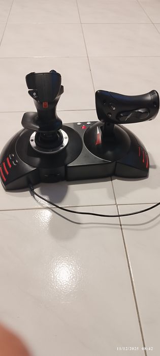 Thrustmaster - T.Flight Hotas X