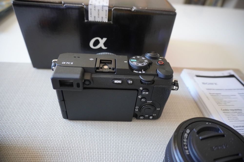 SONY A7CII com objetiva 28-60