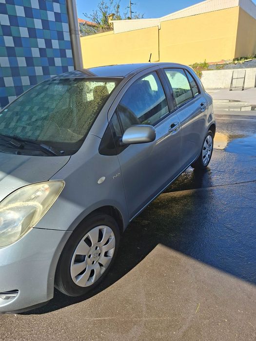 Toyota yaris 1.4D4D com a.c