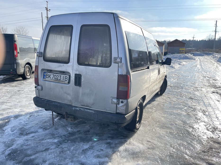 Продам peugeot expert 2.0 hdi 2001
