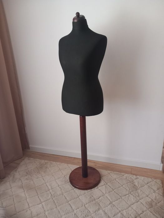 Manekin krawiecki sklepowy rozm. 46 elegancki