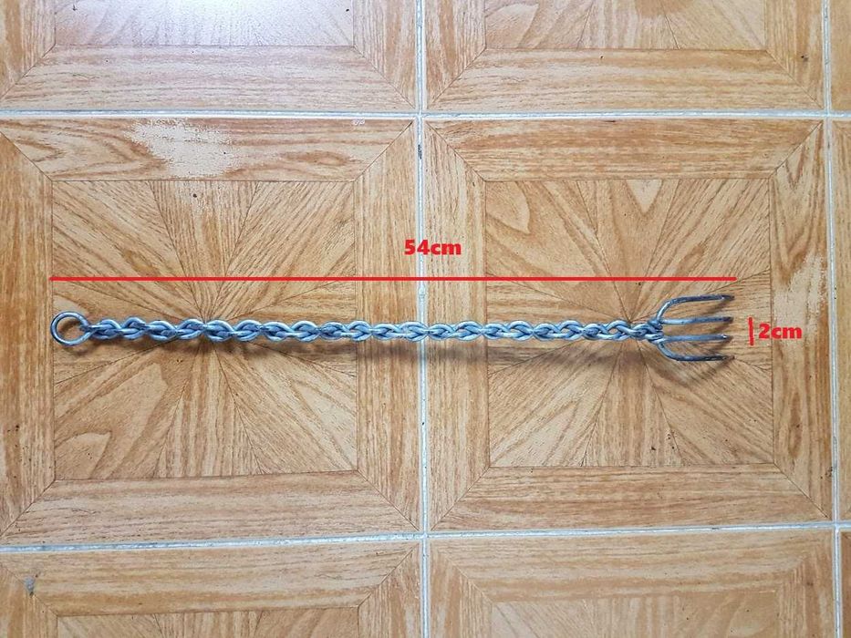 Garfo de artesanato para churrasco ou assados em metal