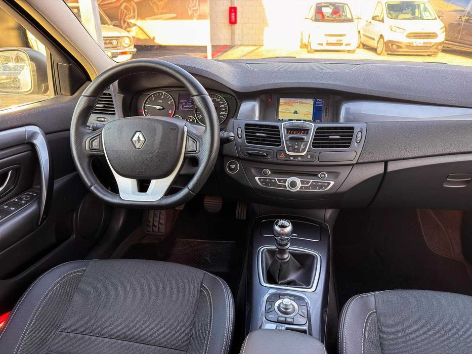 RENAULT LAGUNA BREAK 2.0 DCI 150 CV BLACK LINE