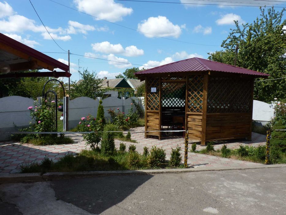 Продовольчий магазин-кавярня діючий