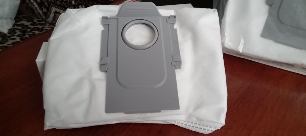 Продам щітку для робота пилососа Robo rock