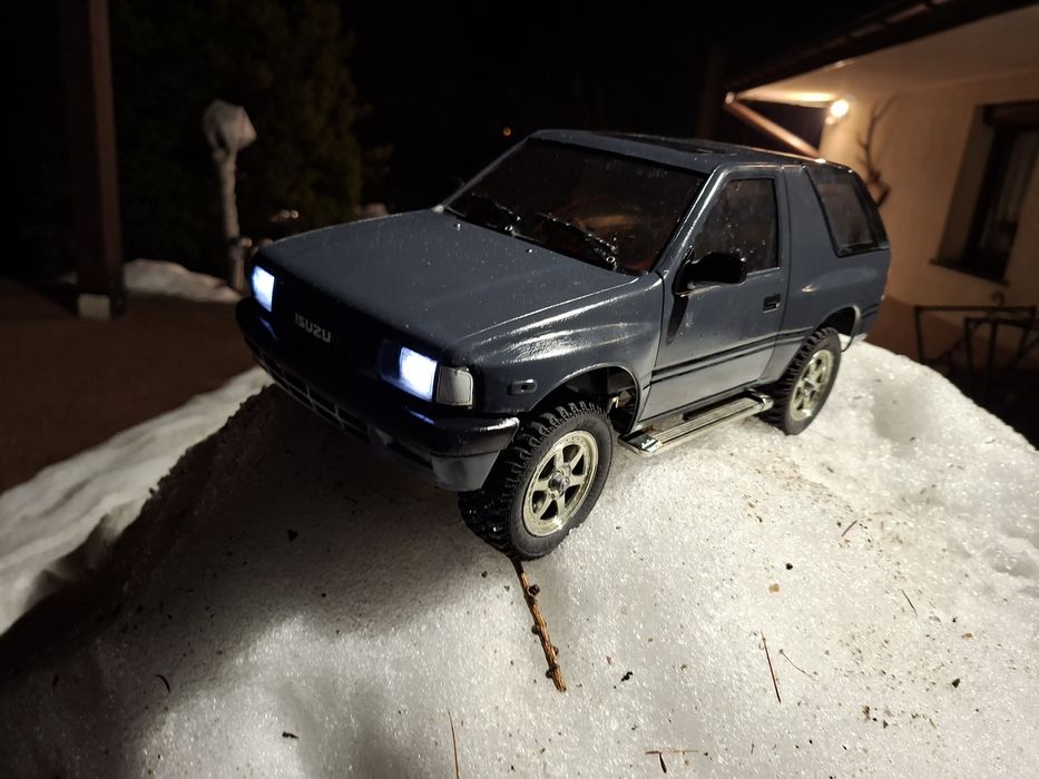 Isuzu Mu tamiya RC