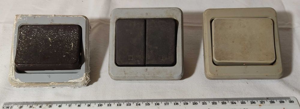 продам три выключателя