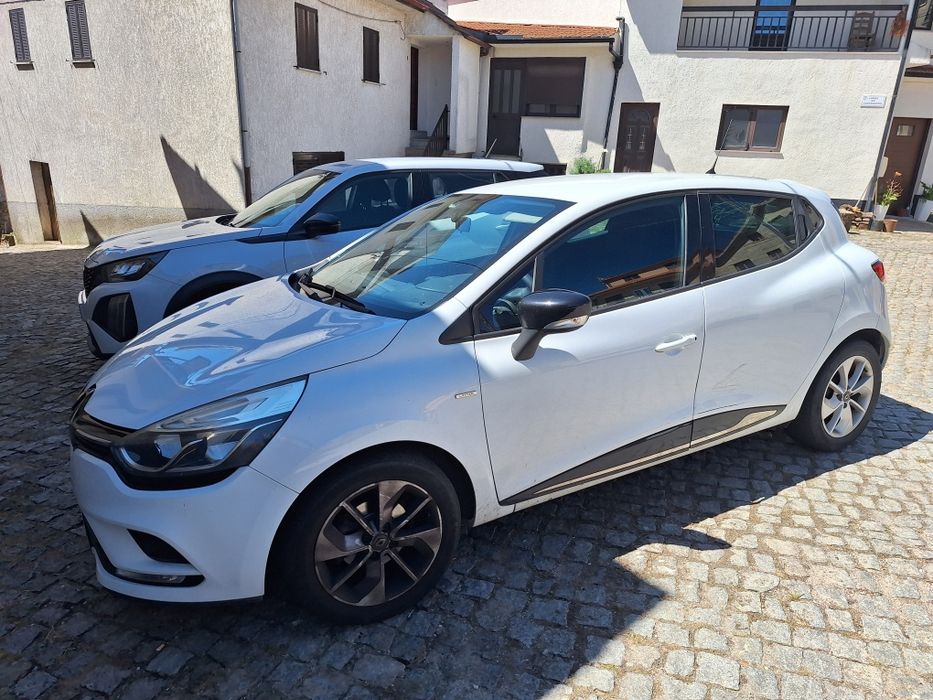 Clio 1 dono como novo