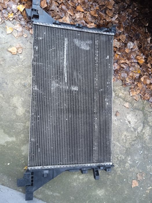 Радіатор для авто Рено мастер 3