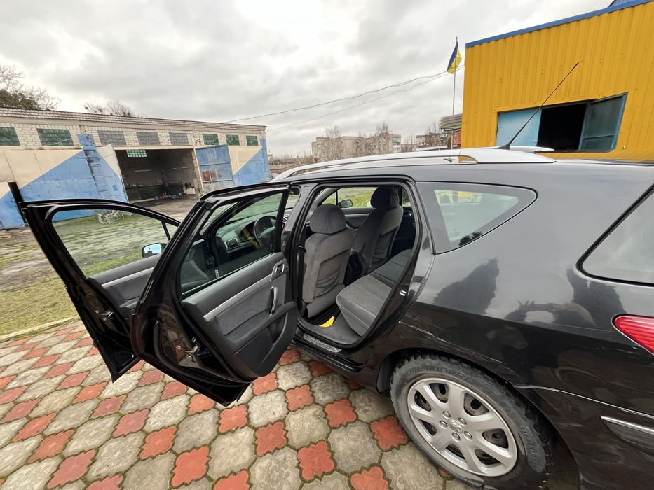 Продам хороше авто Peugeot