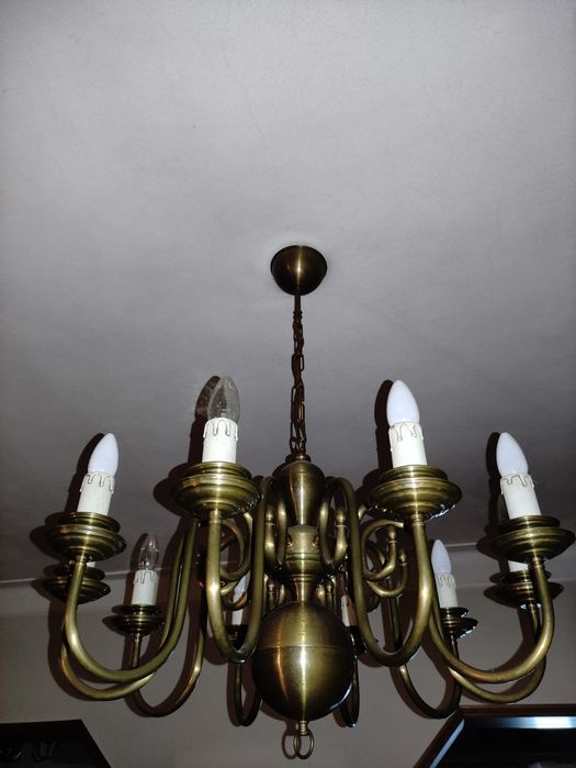 Candeeiro de teto em latão (10 braços)